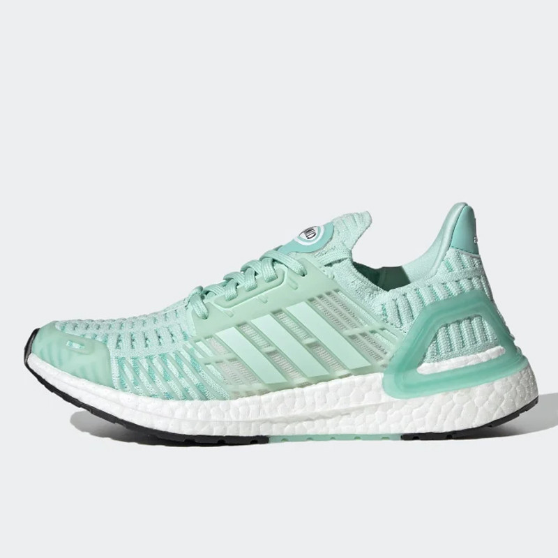 SEPATU LARI ADIDAS Wmns Ultraboost Dna Cc1