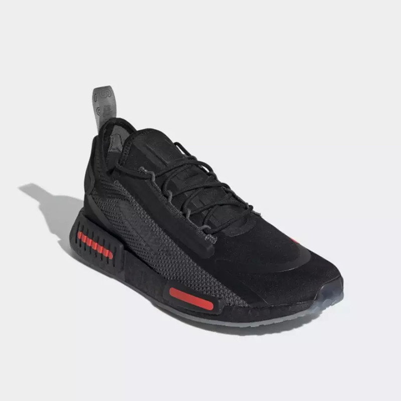 SEPATU SNEAKERS ADIDAS NMD_R1 Spectoo