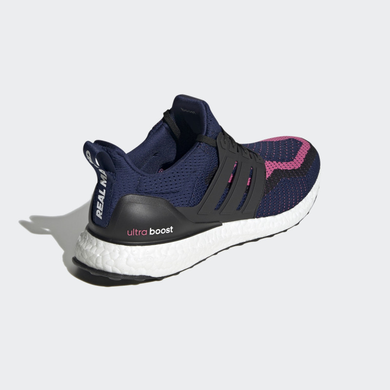 SEPATU LARI ADIDAS Ultraboost DNA X Real Madrid