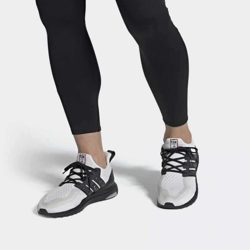 SEPATU LARI ADIDAS Ultraboost DNA City Pack Jakarta