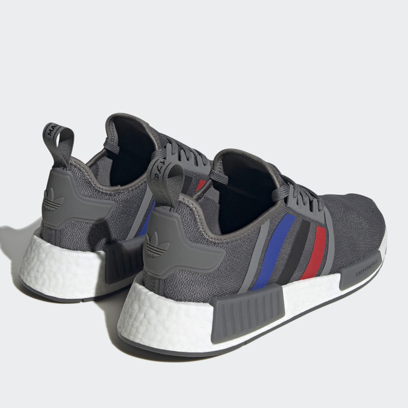 SEPATU SNEAKERS ADIDAS NMD_R1