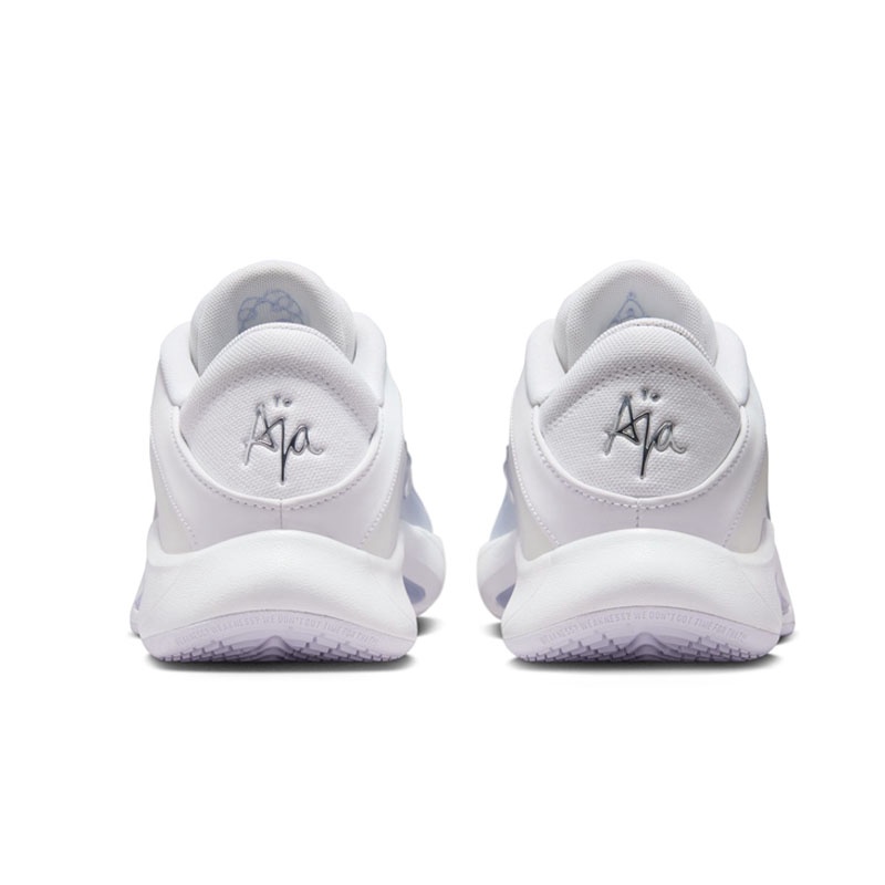 SEPATU BASKET NIKE Wmns A'ONE EP