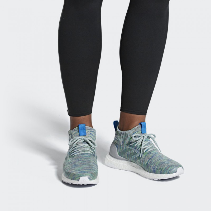 SEPATU LARI ADIDAS Ultraboost Mid