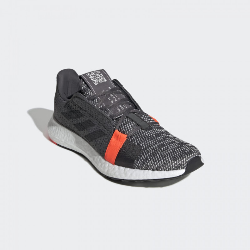 SEPATU LARI ADIDAS SenseBoost Go