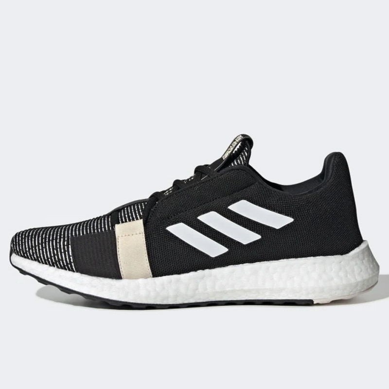 SEPATU LARI ADIDAS Senseboost Go