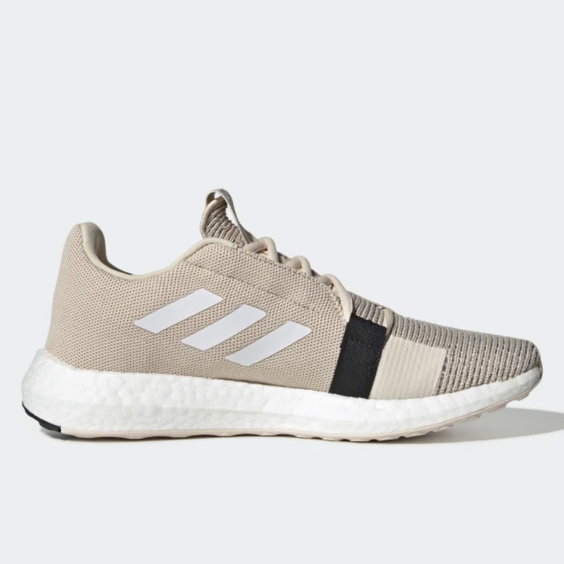 SEPATU LARI ADIDAS Wmns Senseboost Go