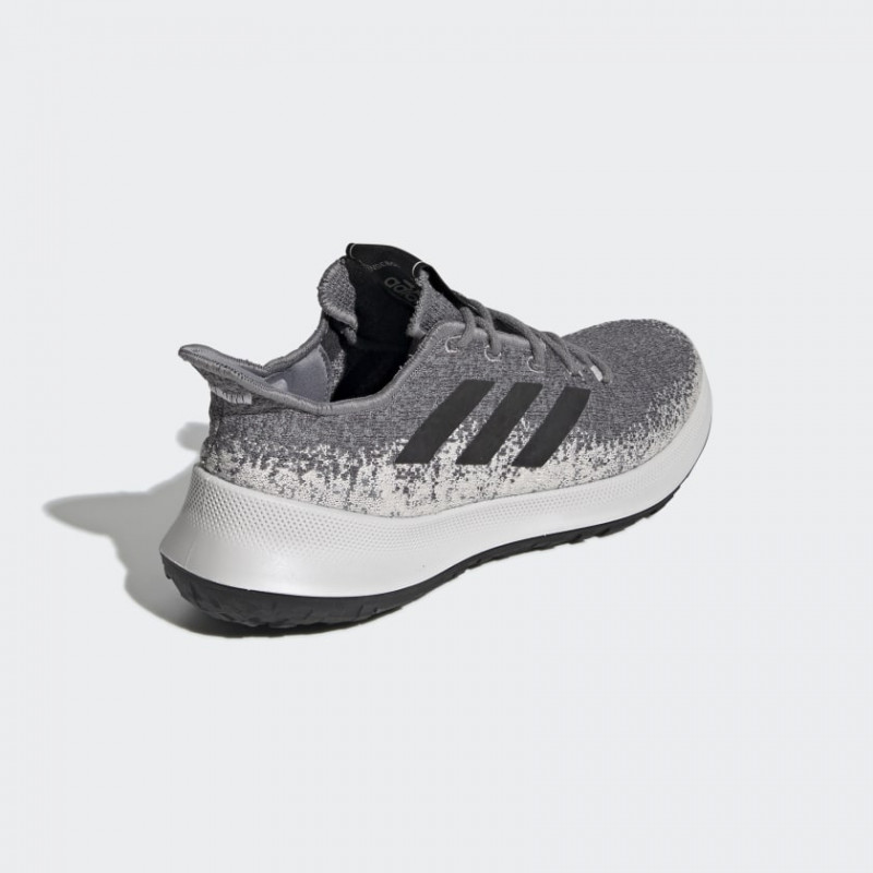 SEPATU LARI ADIDAS Sensebounce Plus