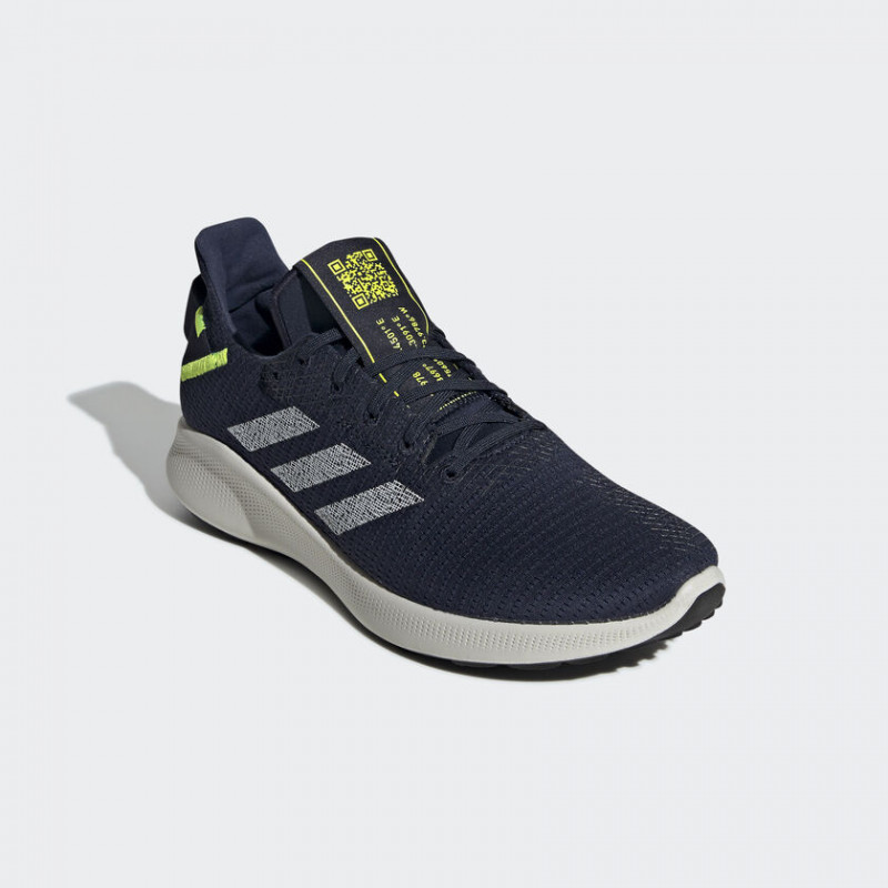 SEPATU LARI ADIDAS Sensebounce Plus Street