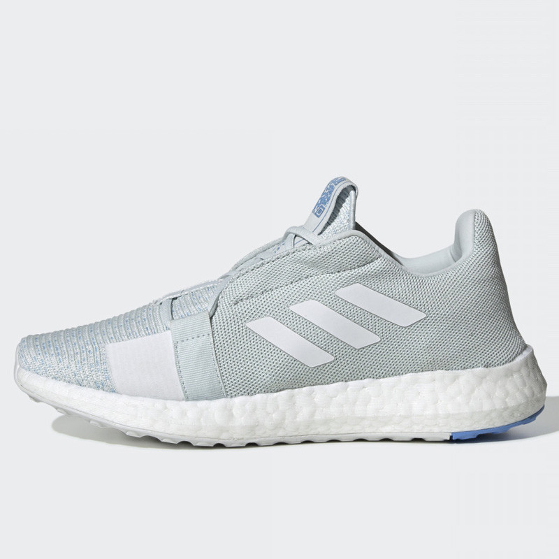 SEPATU LARI ADIDAS Wmns Senseboost Go