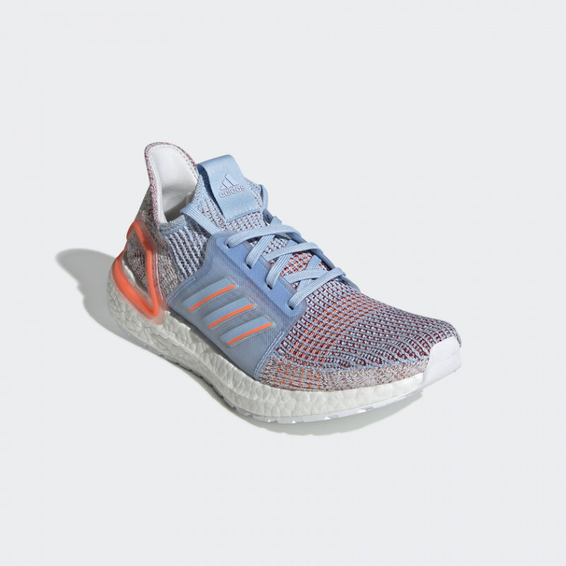 SEPATU LARI ADIDAS Wmns Ultraboost 19