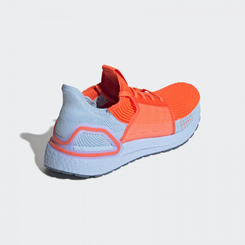 SEPATU LARI ADIDAS Ultraboost 19