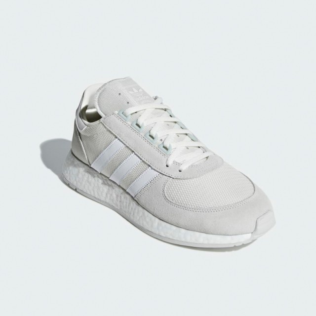 SEPATU SNEAKERS ADIDAS MARATHONx5923