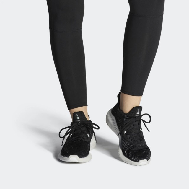 SEPATU LARI ADIDAS Wmns Alphabounce Plus Run Parley