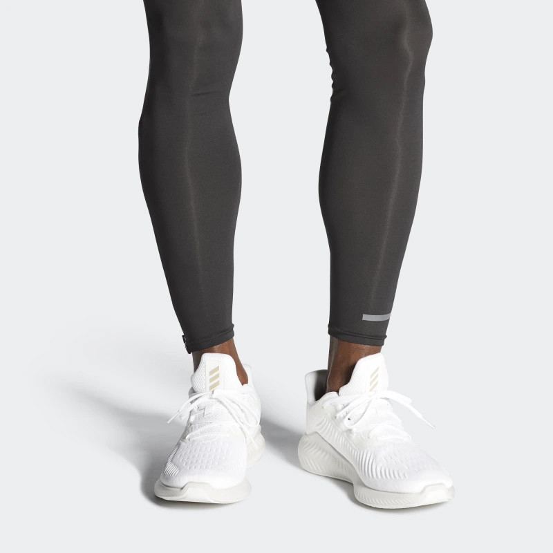 SEPATU LARI ADIDAS Alphabounce Plus