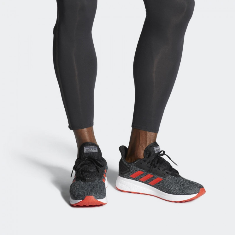 SEPATU LARI ADIDAS Duramo 9