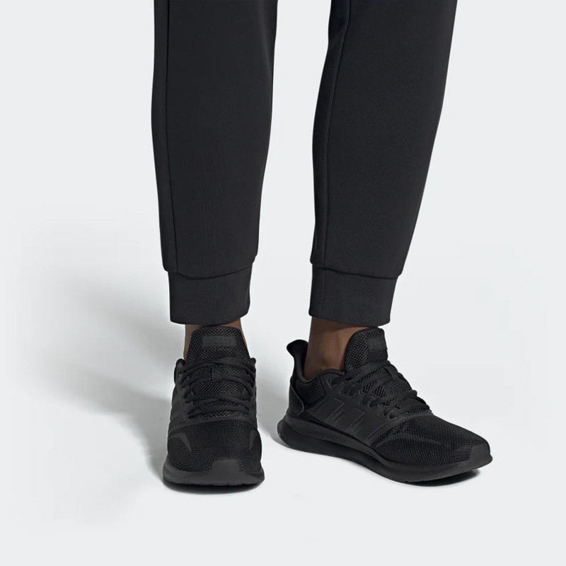 SEPATU LARI ADIDAS Runfalcon
