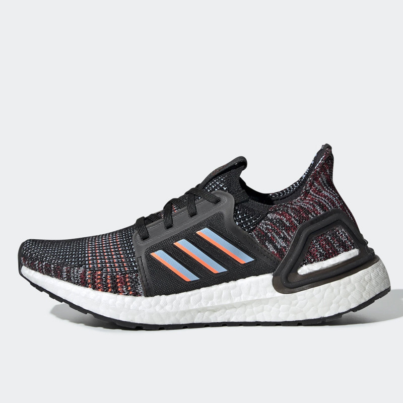 SEPATU LARI ADIDAS Ultraboost 19