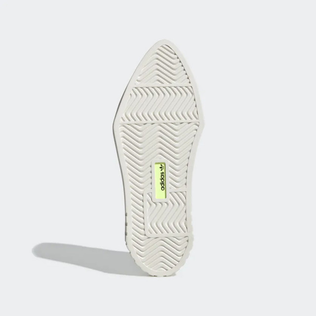 SEPATU SNEAKERS ADIDAS Wmns Hypersleek