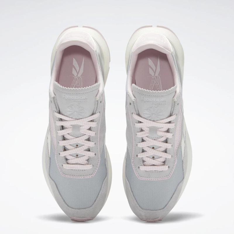 SEPATU SNEAKERS REEBOK Wmns Classic Leather Legacy AZ