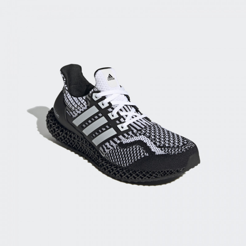 SEPATU LARI ADIDAS ULTRA 4D 5