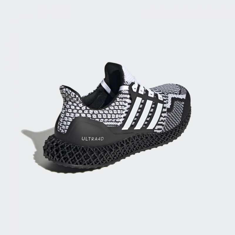 SEPATU LARI ADIDAS ULTRA 4D 5