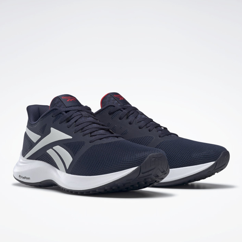 SEPATU LARI REEBOK Runner 5