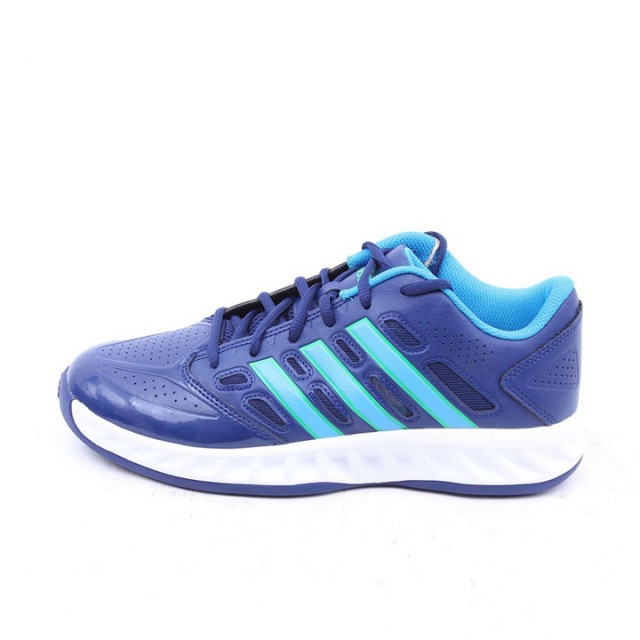 SEPATU BASKET ADIDAS Hoop Fury Low