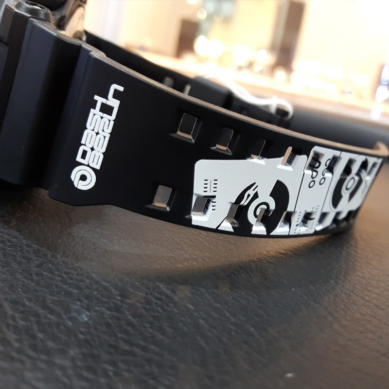 JAM TANGAN  CASIO G-shock Dash Berlin Digital Analog Dial Black Resin Strap