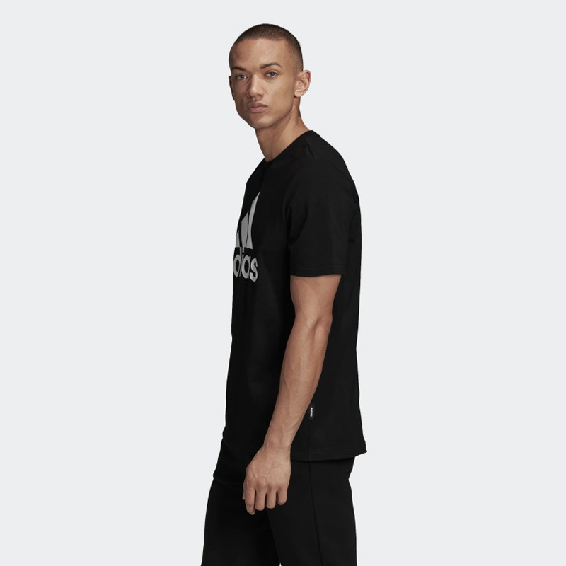 BAJU SNEAKERS ADIDAS Must Haves Badge Of Sport Tee