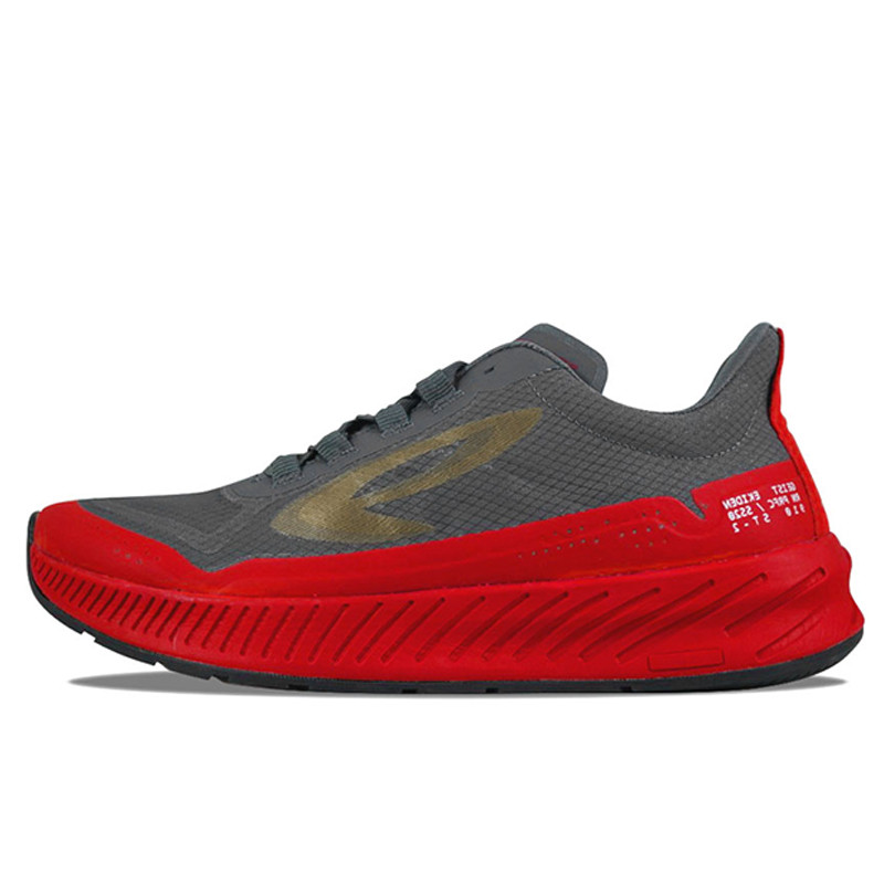 SEPATU LARI NINETEN Geist Ekiden