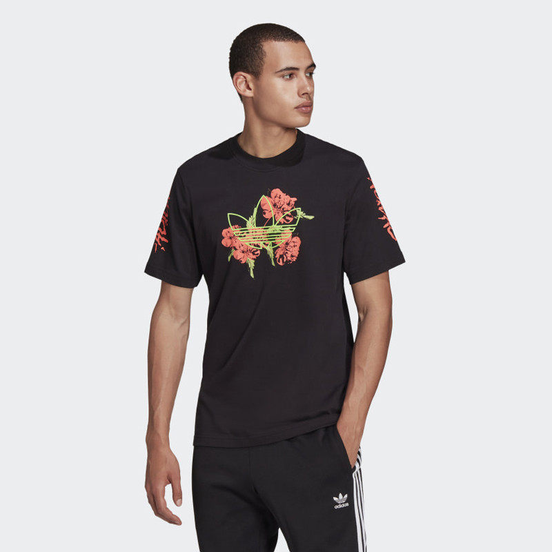 BAJU SNEAKERS ADIDAS Festivo Tee