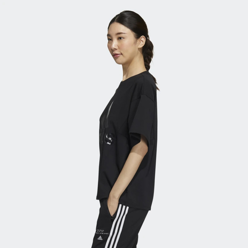 WMNS BADGE OF SPORT SHORT SLEEVE TEE foto 4