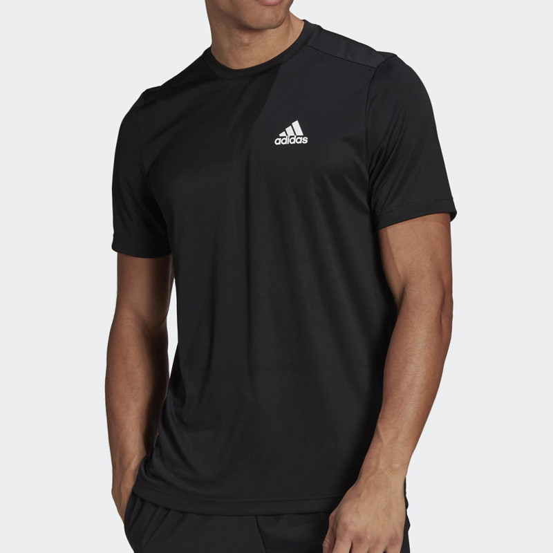 BAJU TRAINING ADIDAS Aeroready Designed To Move Sport Tee