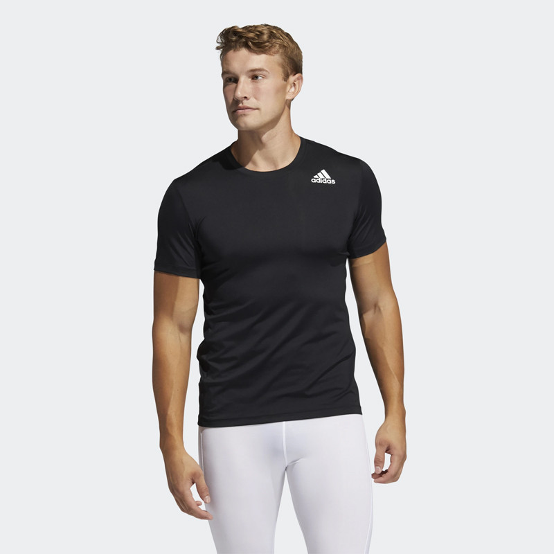 BAJU TRAINING ADIDAS Techfit Fitted Tee