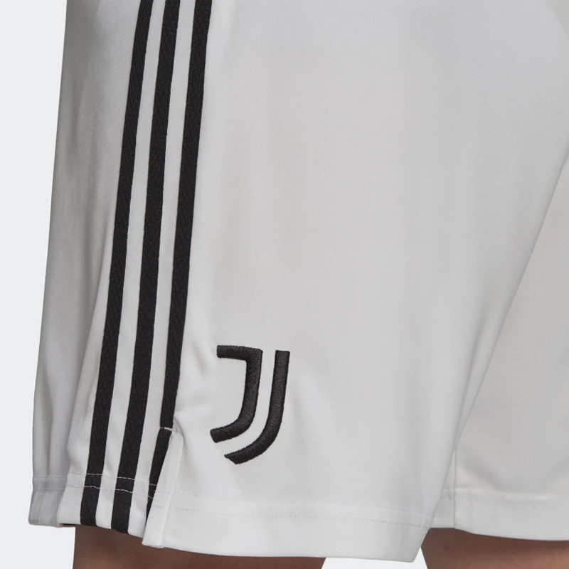 CELANA FOOTBALL ADIDAS Juventus 21 22 Home Shorts