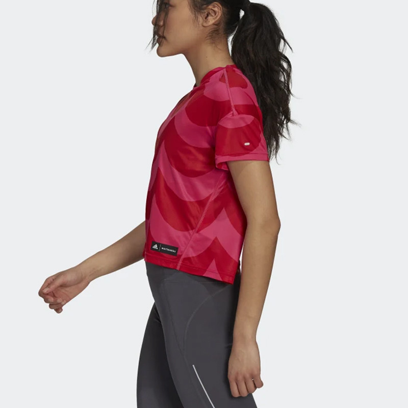 BAJU LARI ADIDAS Wmns X MARIMEKKO FAST TEE