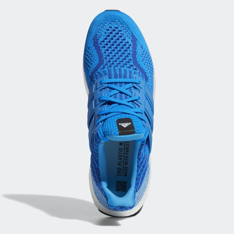 SEPATU LARI ADIDAS ULTRABOOST DNA
