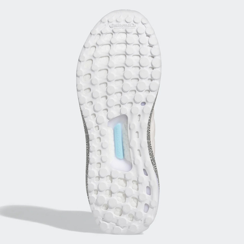 SEPATU LARI ADIDAS Wmns ULTRABOOST DNA