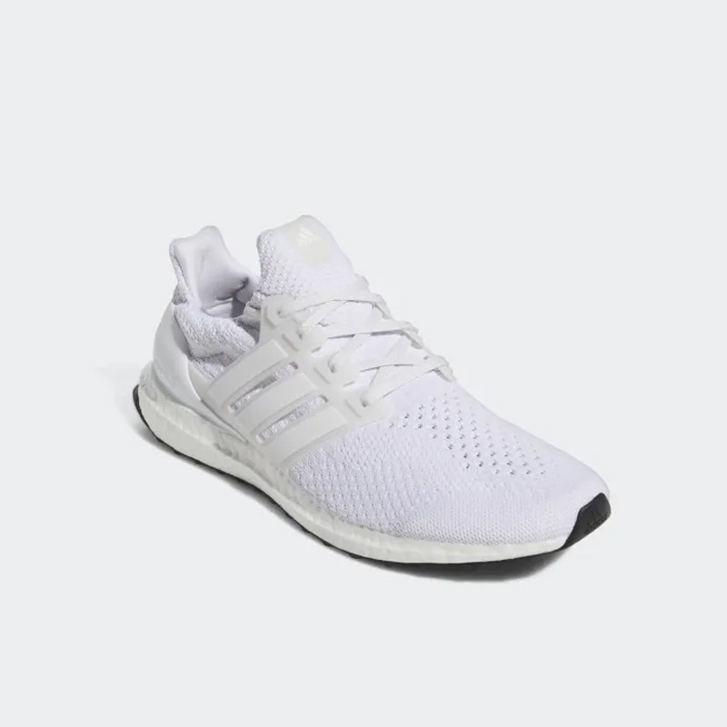 SEPATU LARI ADIDAS ULTRABOOST DNA 5.0