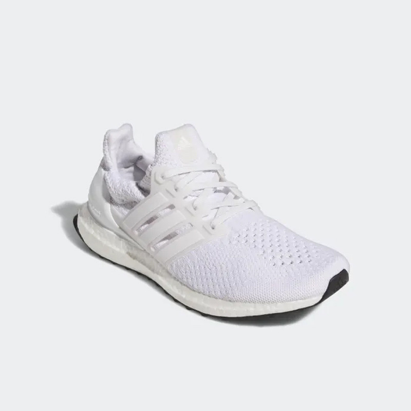 SEPATU LARI ADIDAS Wmns ULTRABOOST 5 DNA