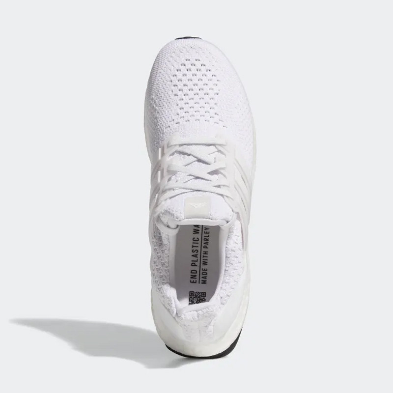 SEPATU LARI ADIDAS Wmns ULTRABOOST 5 DNA