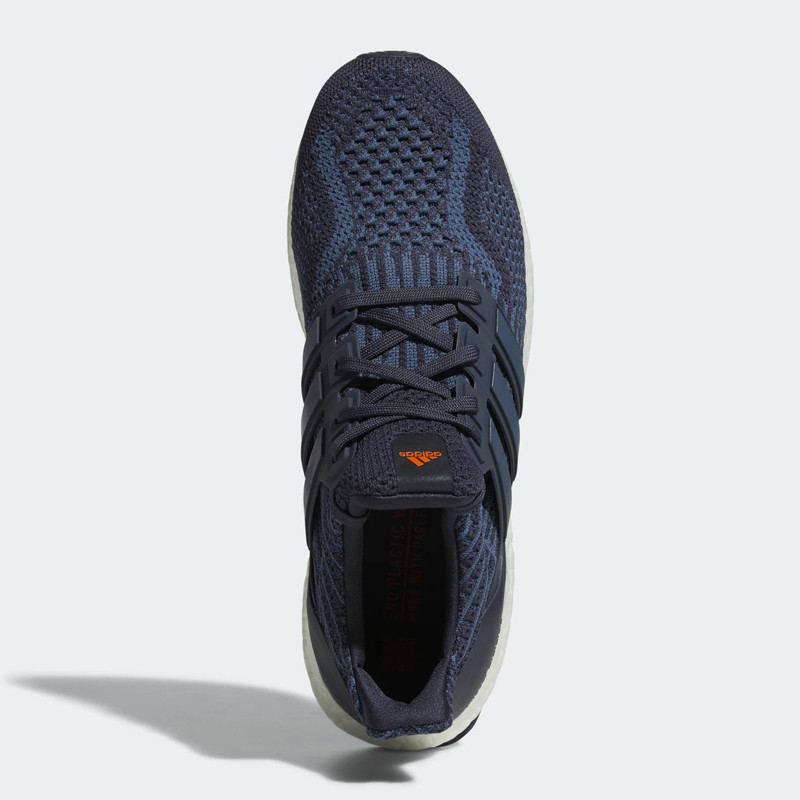 SEPATU LARI ADIDAS ULTRABOOST 5 DNA