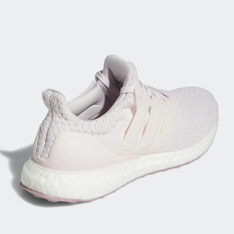 SEPATU LARI ADIDAS Wmns ULTRABOOST 5.0 DNA