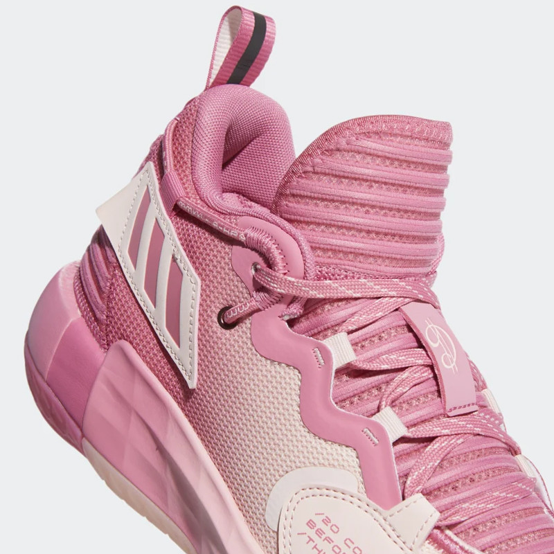 SEPATU BASKET ADIDAS Dame 7 Extply: Dame D.O.L.L.A