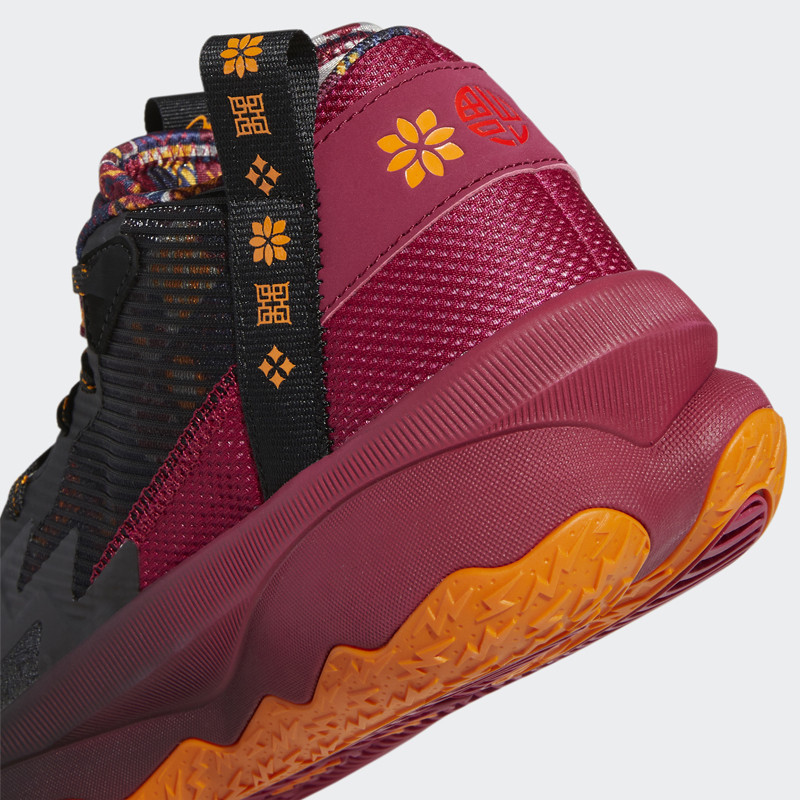 SEPATU BASKET ADIDAS Dame 8 Chinese New Year