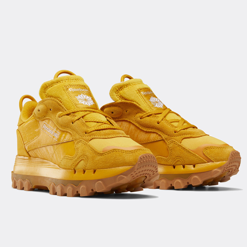 SEPATU SNEAKERS REEBOK Wmns Classic Leather Cardi