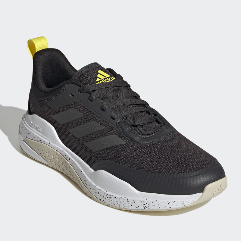 SEPATU TRAINING ADIDAS TRAINER V