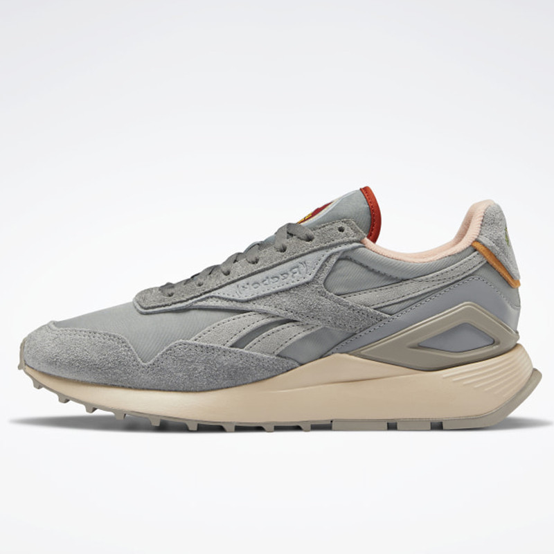 SEPATU SNEAKERS REEBOK Looney Tunes Classic Legacy AZ