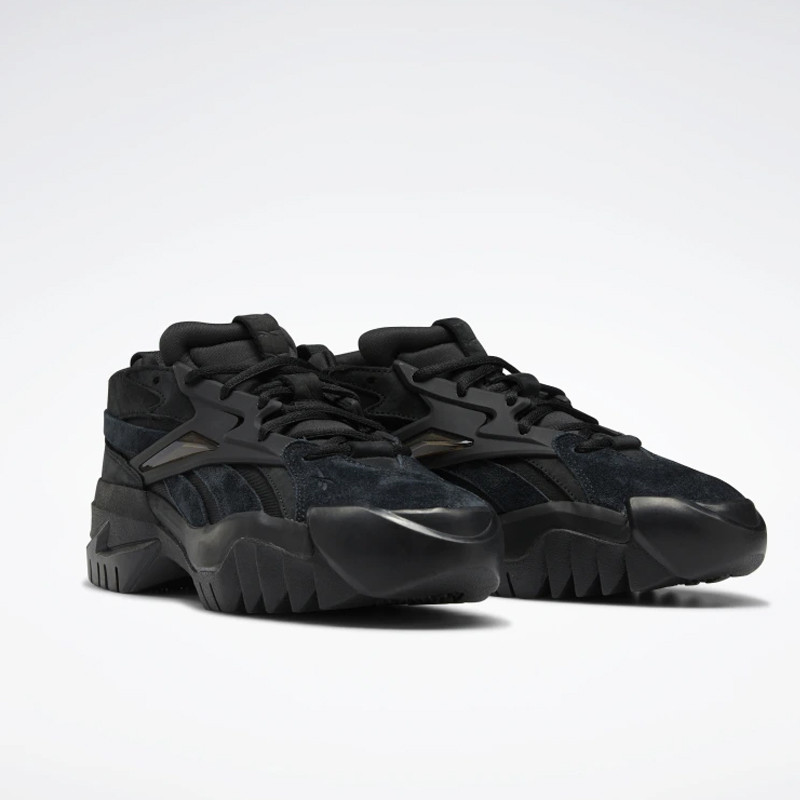 SEPATU SNEAKERS REEBOK Wmns Cardi B Club C V2