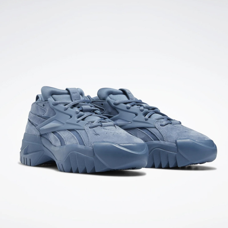 SEPATU SNEAKERS REEBOK Wmns Cardi B Club C V2